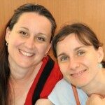 Deux bénévoles du club, souriantes, posent côte à côte à la fin de la saison 2018-2019.
